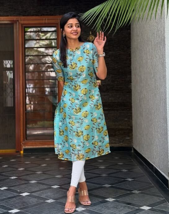 Ocean Floral Kurti - Image 5