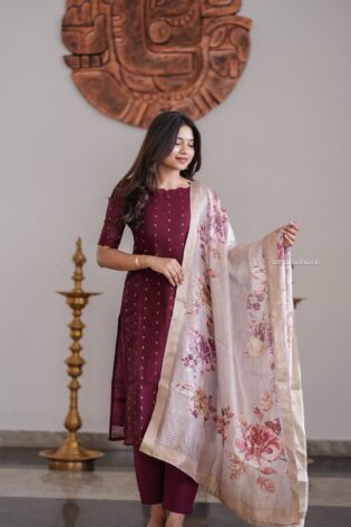 Amritha Suit